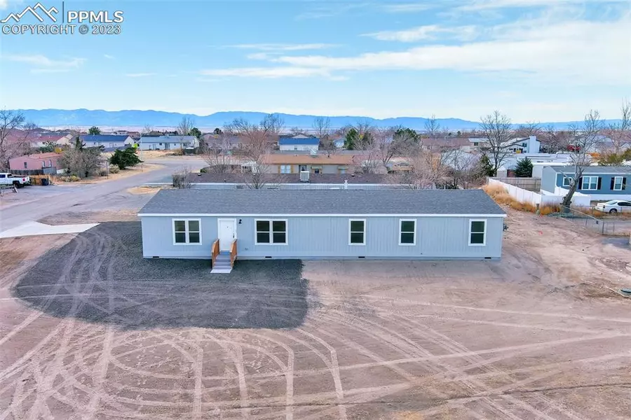 65 E Dwight DR, Pueblo West, CO 81007