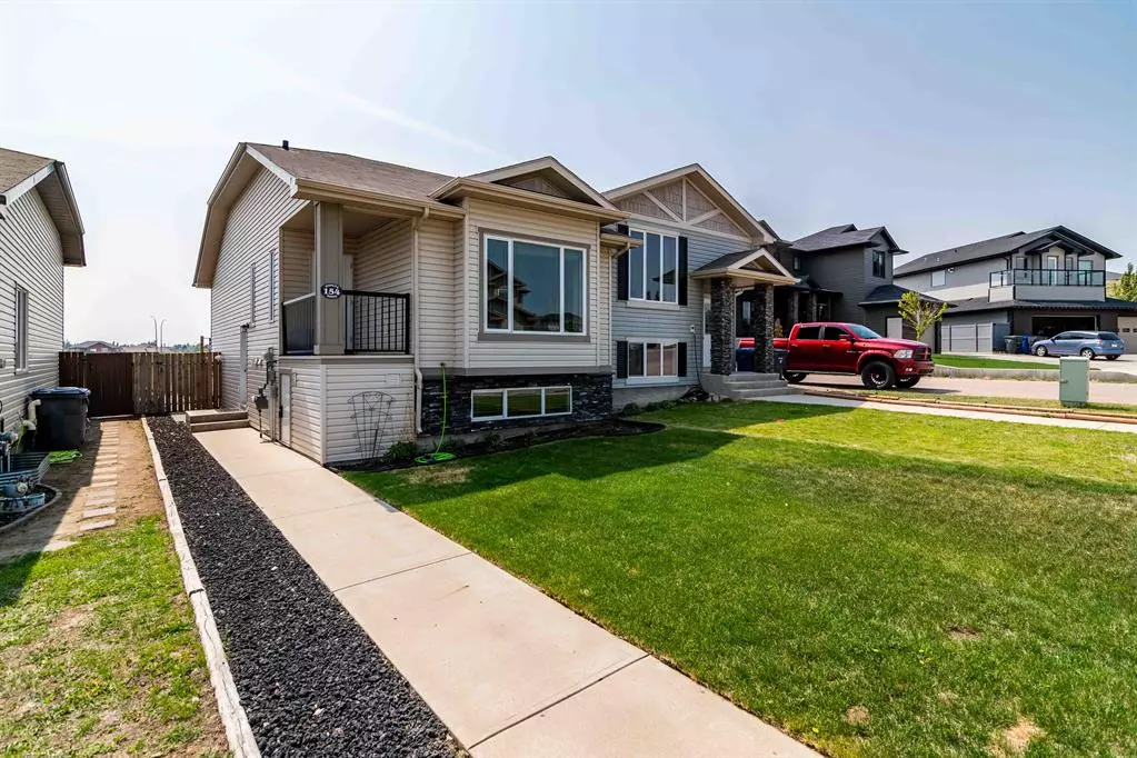 Medicine Hat, AB T1C 0E4,154 Ranchman CRES NE