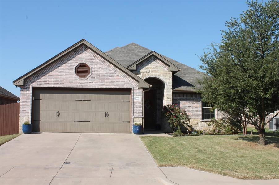 120 Donna Circle, Granbury, TX 76049