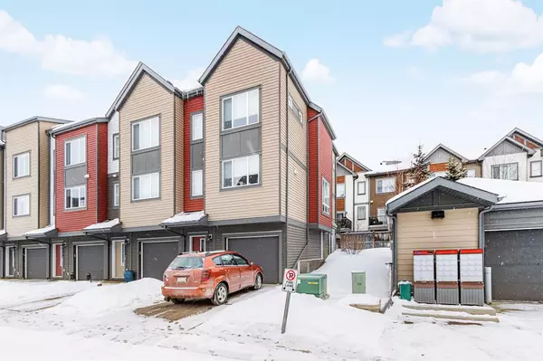 Calgary, AB T2Z 1H2,321 Copperpond ROW SE