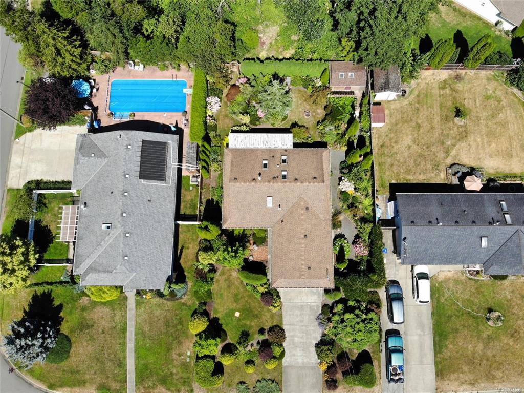 Parksville, BC V9P 2L9,823 Kazan Ave