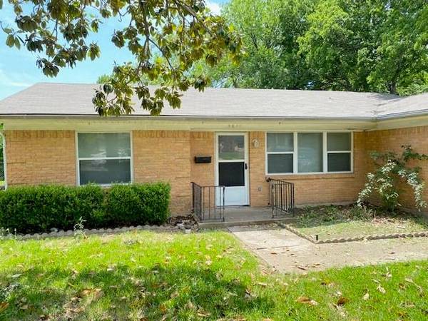 8646 ASHCROFT Avenue, Dallas, TX 75243