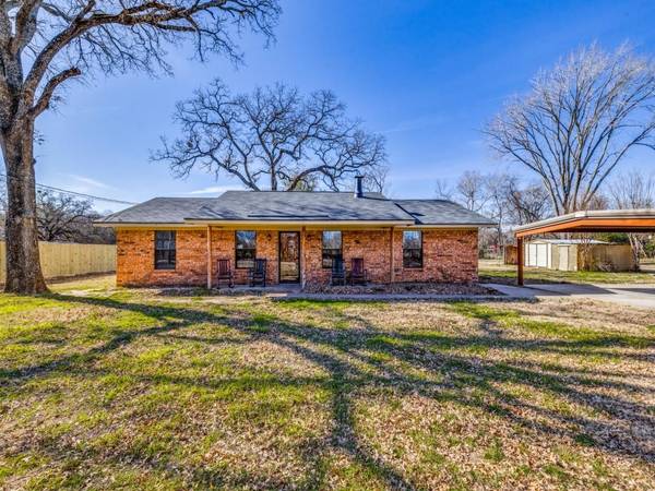 815 N Martin Street, Malakoff, TX 75148