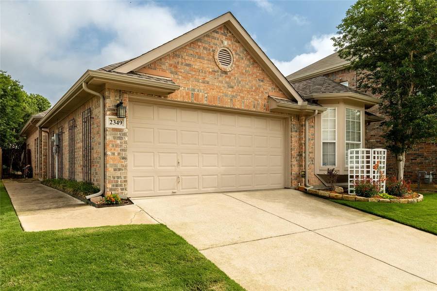 2349 Leafy Glen Court, Bedford, TX 76022