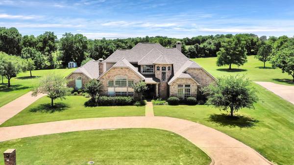 424 Chippendale Drive, Heath, TX 75032