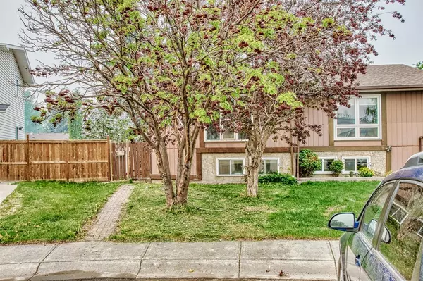 Calgary, AB T1Y 3S8,143 Whitewood PL NE