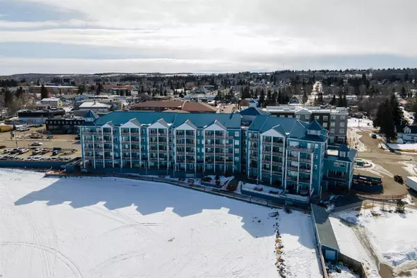 Sylvan Lake, AB T4S 2L7,5100 Lakeshore DR #203