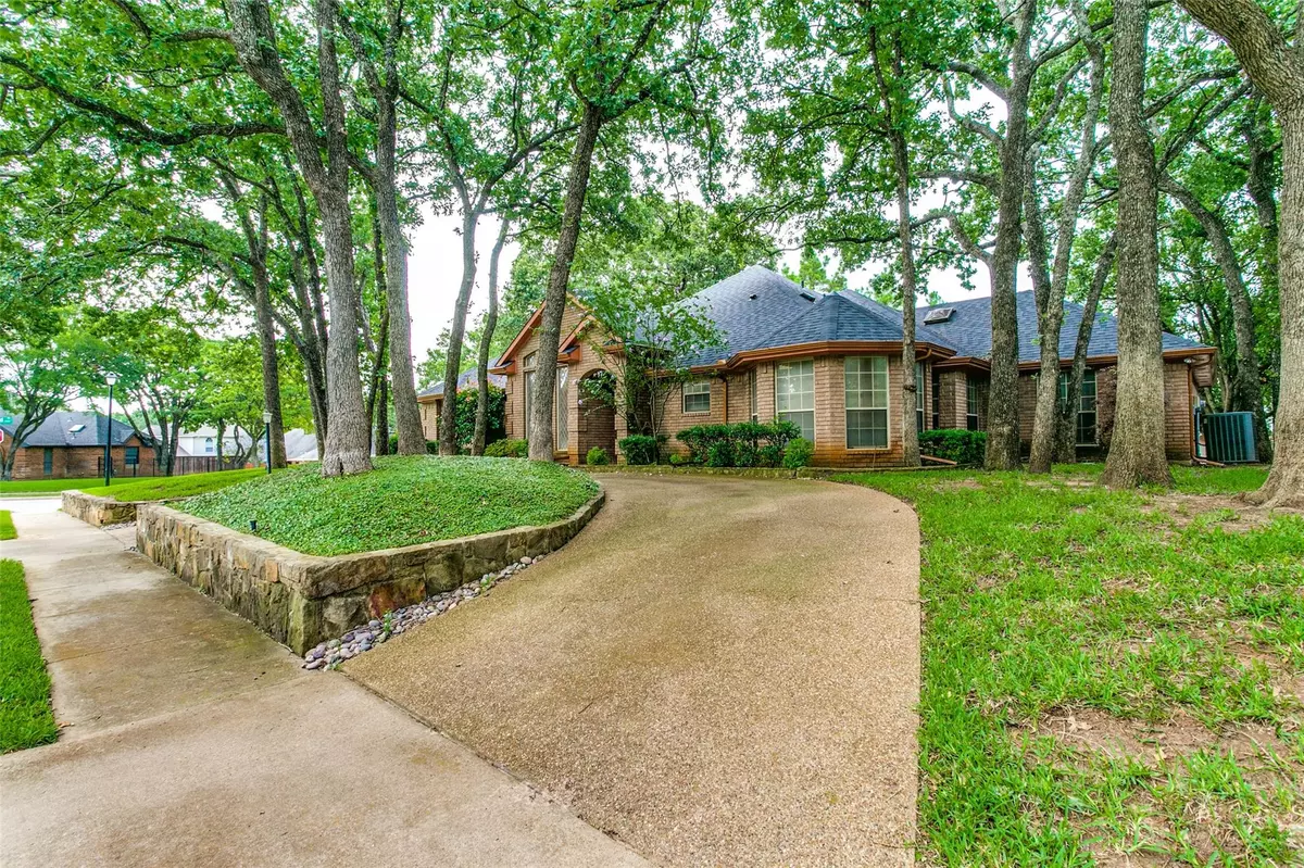 Grapevine, TX 76051,3045 Ridgeview Drive