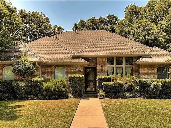 Grapevine, TX 76051,3047 Creekbend Circle