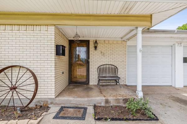 3825 Roanoke Drive,  Garland,  TX 75041