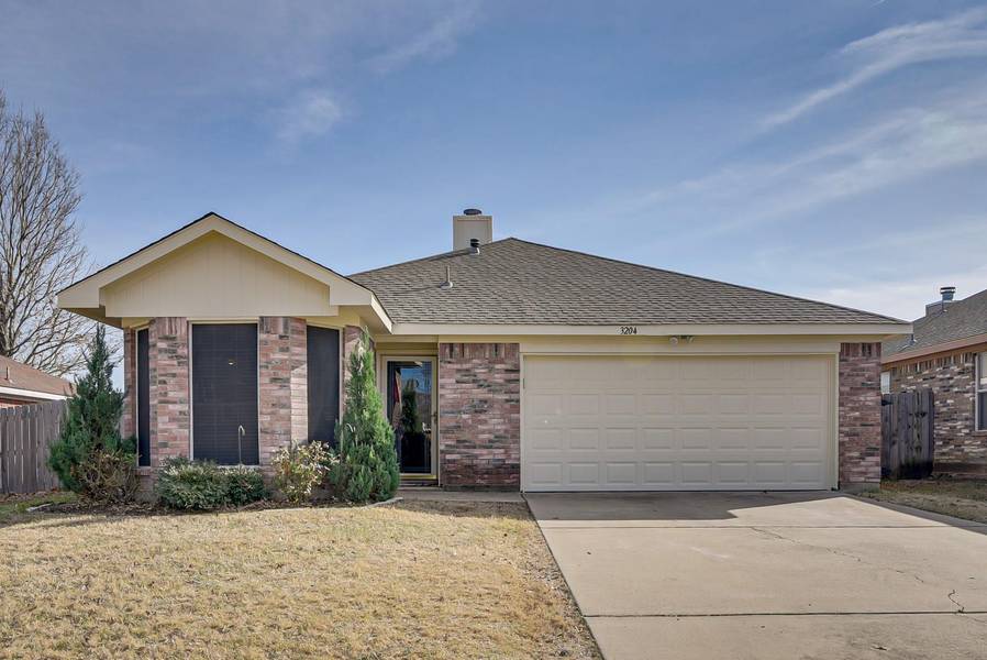 3204 Dove Valley Lane, Mansfield, TX 76063