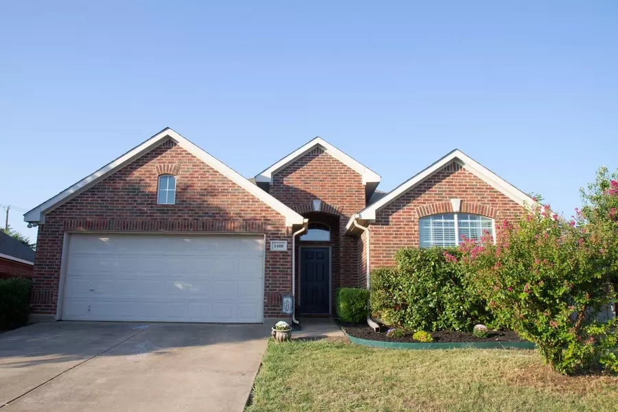 1400 Cowtown Drive, Mansfield, TX 76063