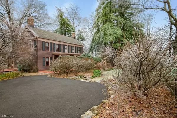 33 E Main St, Mendham Boro, NJ 07945