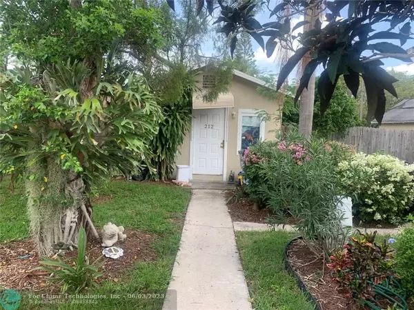 Lake Worth, FL 33460,210 N E St