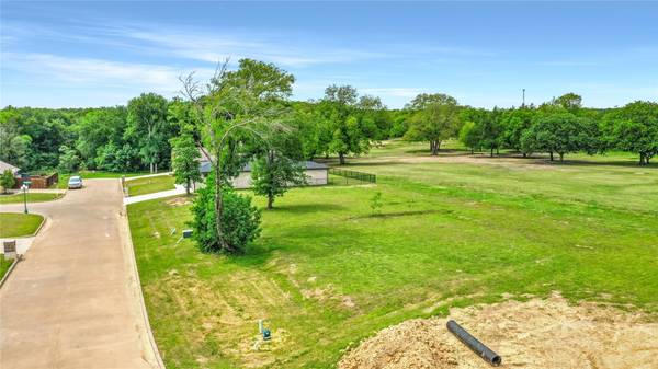 149 Bent Oak Drive, Pottsboro, TX 75076