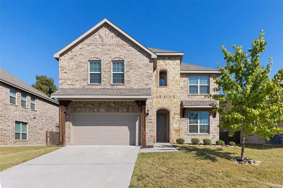 1725 Crescent Oak Street, Wylie, TX 75098