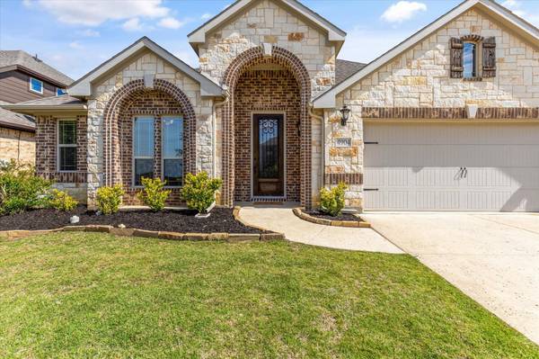 4904 Stillhouse Hollow Lane, Denton, TX 76226