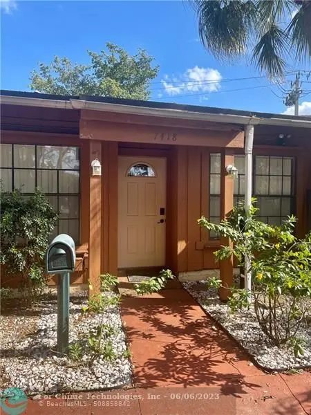 7418 NW 33rd St, Lauderhill, FL 33319