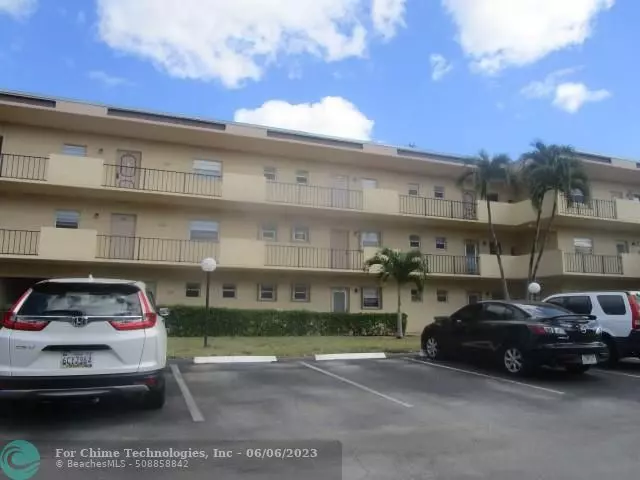 351 Cambridge Rd  #206, Hollywood, FL 33024