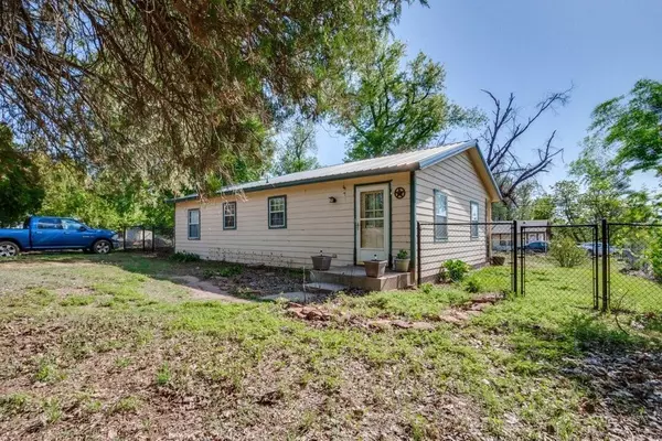 1977 Concho Road, Crescent, OK 73028