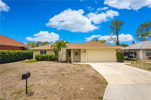 27303 Jolly Roger LN, Bonita Springs, FL 34135