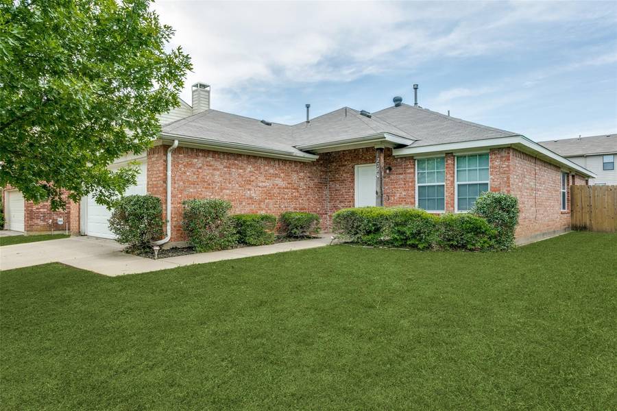 2720 Weslayan Drive, Denton, TX 76210