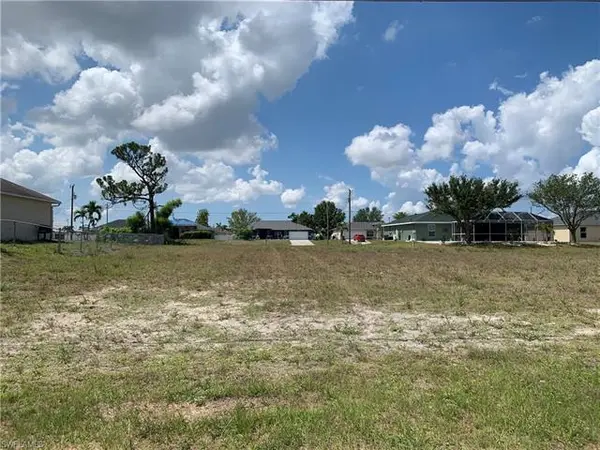 1726 NW 19th ST, Cape Coral, FL 33993