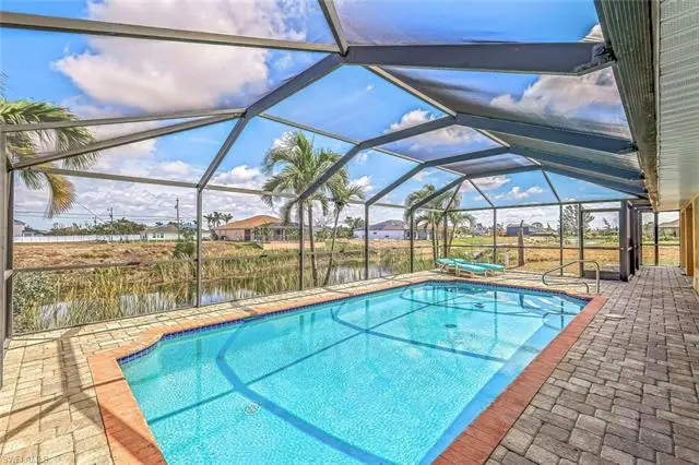 923 SW 28th TER, Cape Coral, FL 33914
