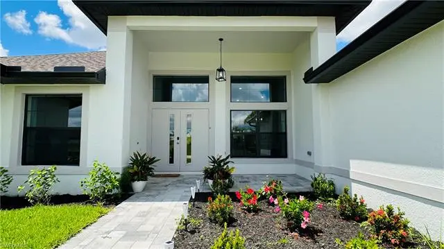2104 SW 28th LN, Cape Coral, FL 33914