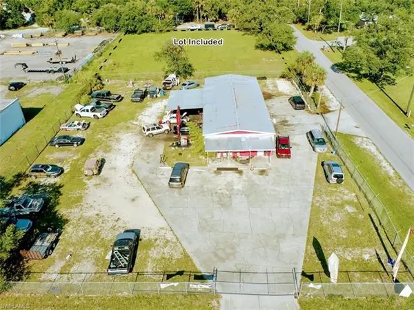 329 S Bridge ST, Labelle, FL 33935