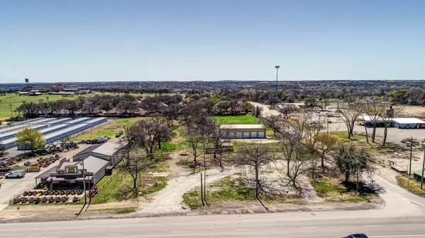 1706 Fort Worth Highway, Weatherford, TX 76086