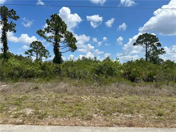 2510 33rd ST SW, Lehigh Acres, FL 33976