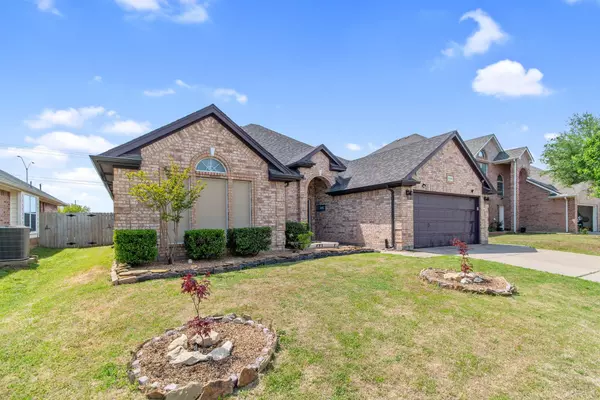 Fort Worth, TX 76177,10109 Red Bluff Lane