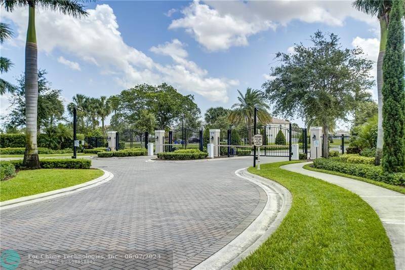Hollywood, FL 33021,1160 Eucalyptus Dr #1