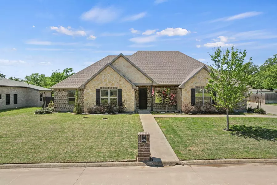 2717 Stone Briar Drive, Mount Pleasant, TX 75455