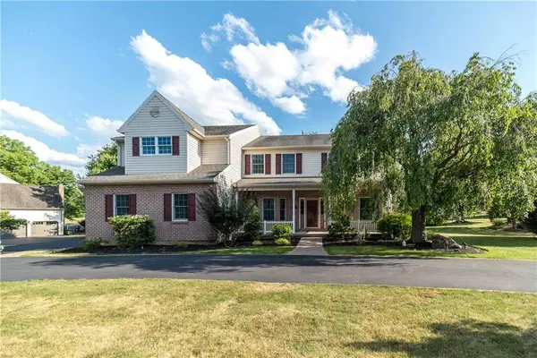 1882 Mill Run Court, Lower Saucon Twp, PA 18055