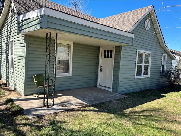 1508 N Monroe Street, Enid, OK 73701