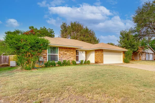 Fort Worth, TX 76133,3829 Blue Grass Lane