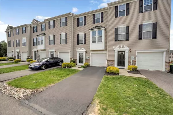 16 White Rose Lane, Palmer Twp, PA 18045