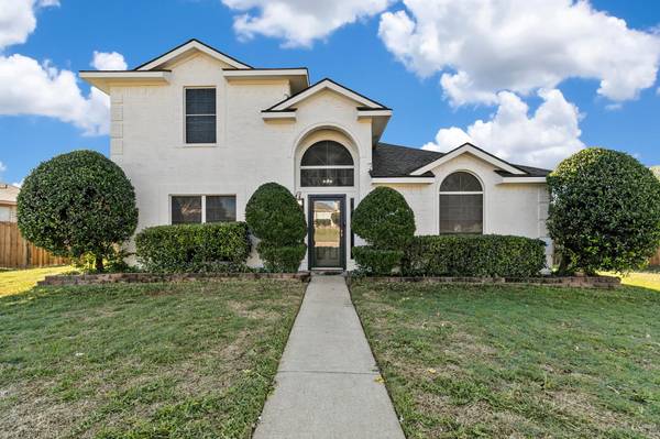 704 Kristi Lane,  Cedar Hill,  TX 75104