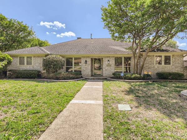 13052 Fall Manor Drive, Dallas, TX 75243