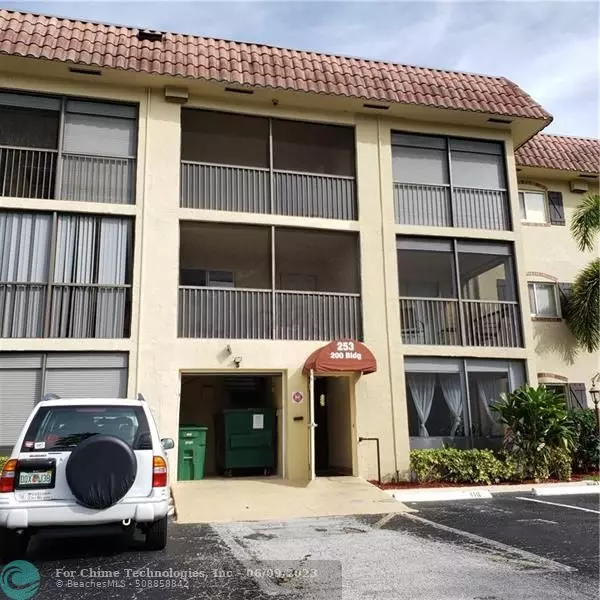 253 S Cypress Rd  #205, Pompano Beach, FL 33060