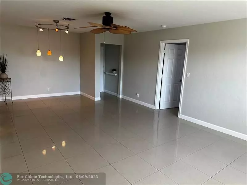 Pompano Beach, FL 33062,105 S Riverside Dr  #303