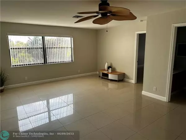 Pompano Beach, FL 33062,105 S Riverside Dr  #303