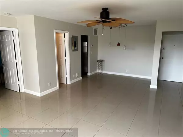 Pompano Beach, FL 33062,105 S Riverside Dr  #303