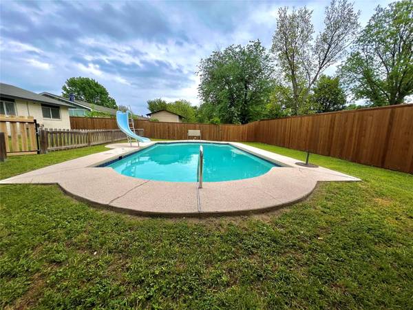 3925 Cambridge Drive, Garland, TX 75043