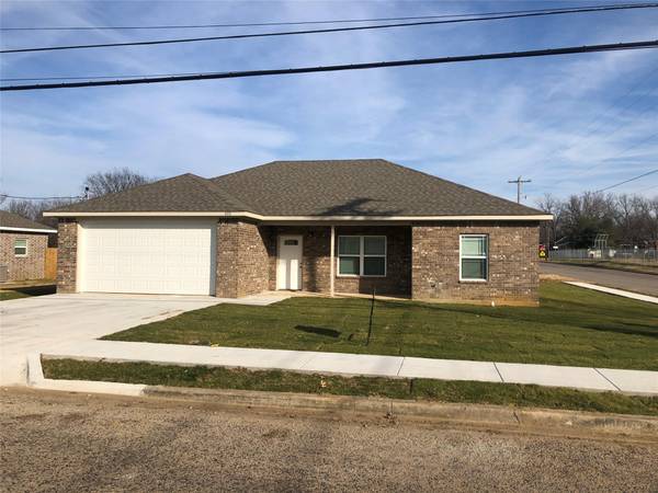 400 White Street, Whitesboro, TX 76273