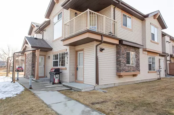 Red Deer, AB T4P 0J1,31 Jamieson AVE #914