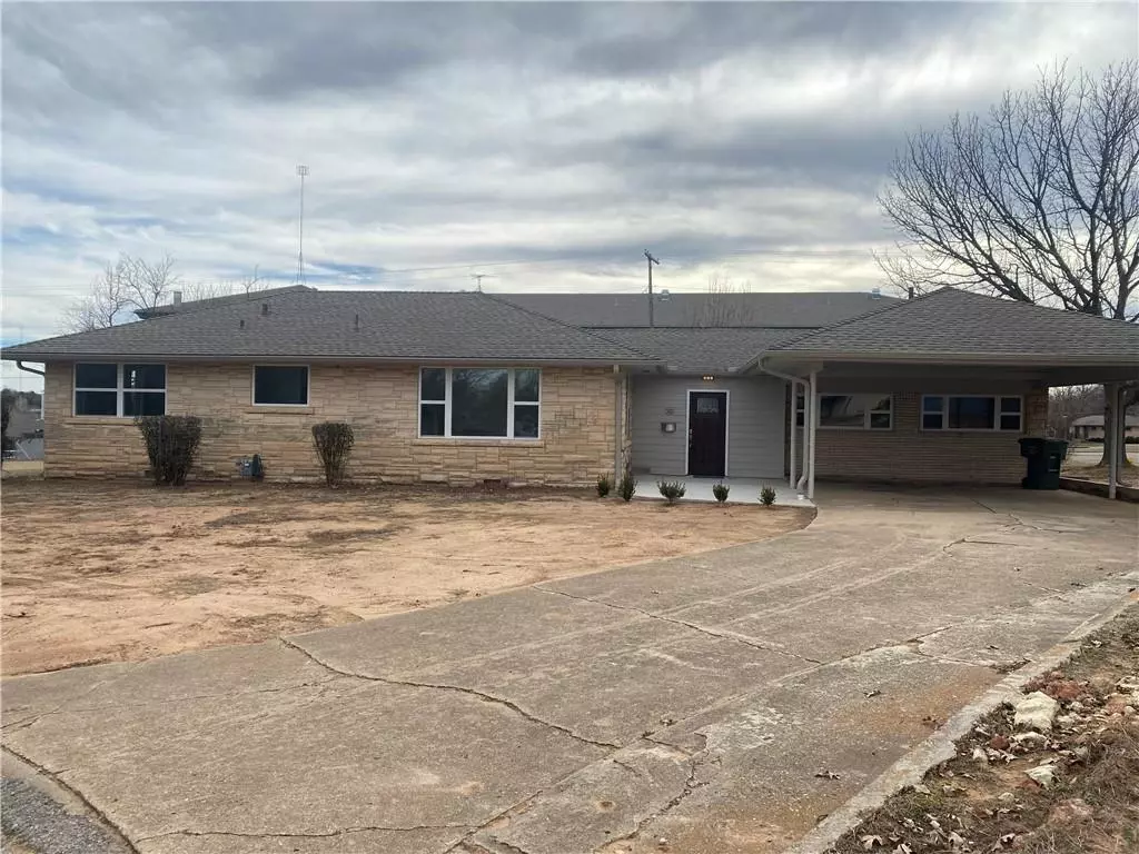 Pauls Valley, OK 73075,300 Terrace Drive