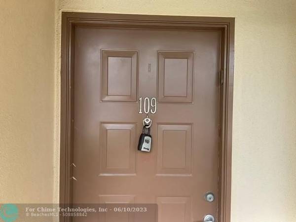 900 SW 142nd Ave  #109L, Pembroke Pines, FL 33027